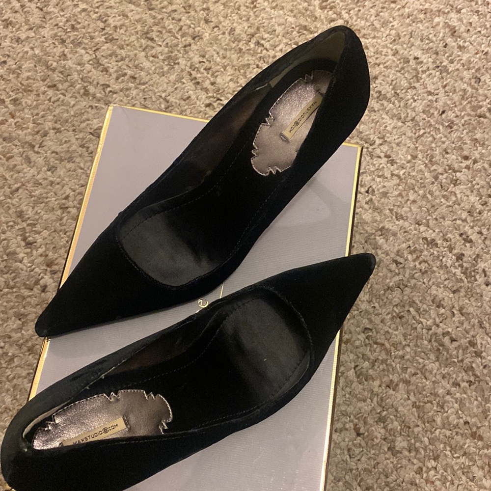 Black velvet heels
